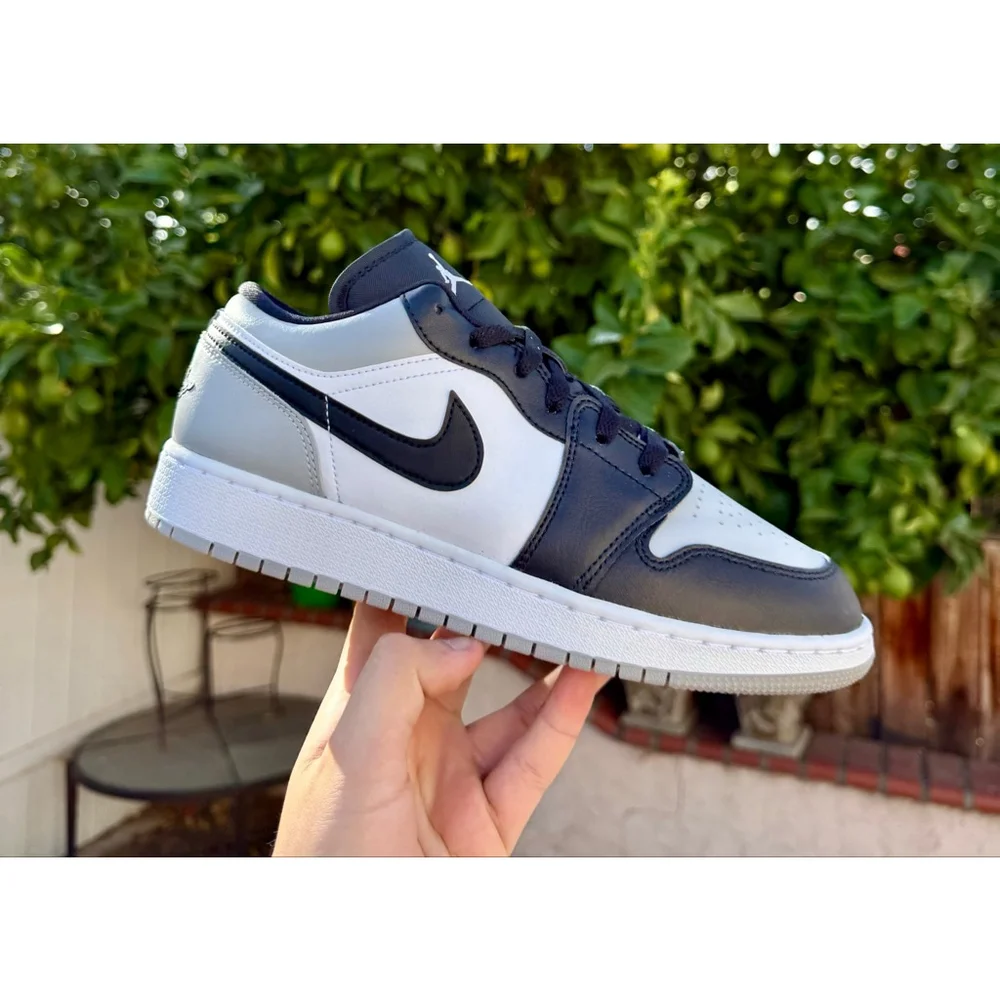 Jordan Air Jordan 1 Low shadow toe 553560-052 8.5w or 7y